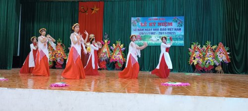 2ef867bfeef437aa6ee5.jpg