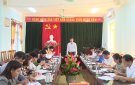 ĐỒNG CHÍ lÊ VĂN TRUNG- BÍ THƯ HUYỆN ỦY CÙNG ĐOÀN CÔNG TÁC THĂM VÀ LÀM VIỆC TẠI XÃ CẨM BÌNH