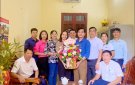 Đảng uỷ, HĐND, UBND, MTTQ xã Cẩm Bình chúc mừng các cơ quan, các trường nhân kỷ niệm 42 năm ngày Nhà giáo Việt Nam 20/11