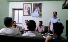 Ban chỉ đạo xây dựng nông thôn mới xã đi tuyên truyền, vận động nhân dân Thôn Chợ xây dựng thôn NTM kiểu mẫu