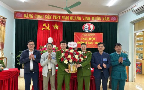 ĐẠI HỘI CHI BỘ ĐẢNG BỘ XÃ CẨM BÌNH